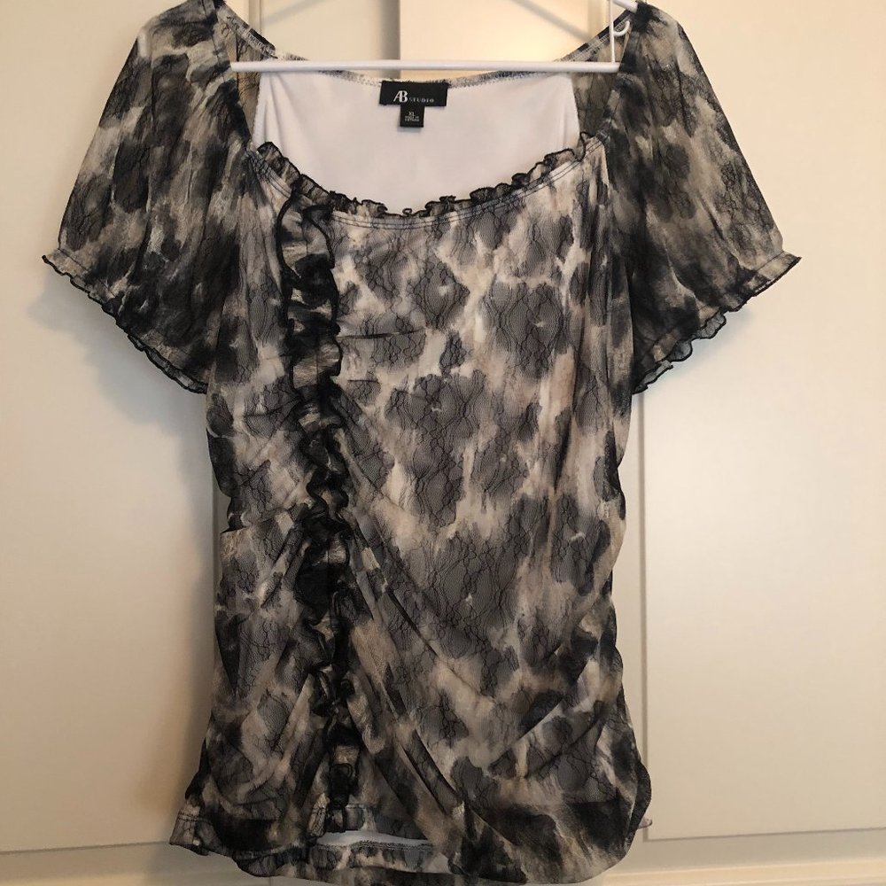 AB Studio size XL blouse